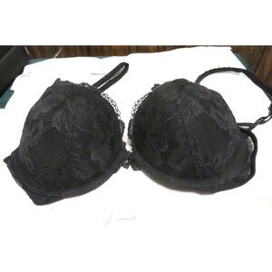 Victoria Secret 34C Very Sexy Push-Up Lace Bra, Black.